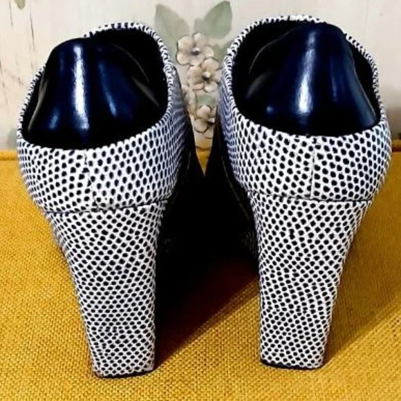 Alexander Wang Black & White Snakeskin Print Open-Toe Wedge Booties Size 36.5 - Picture 4 of 11